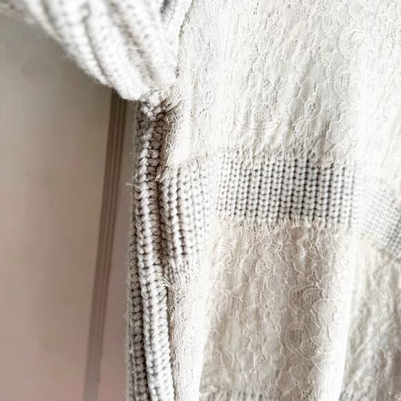 J. Crew Collection Crewneck 100% Wool Lace Detail Sweater Cozy Chic Gray Size M - Picture 9 of 13